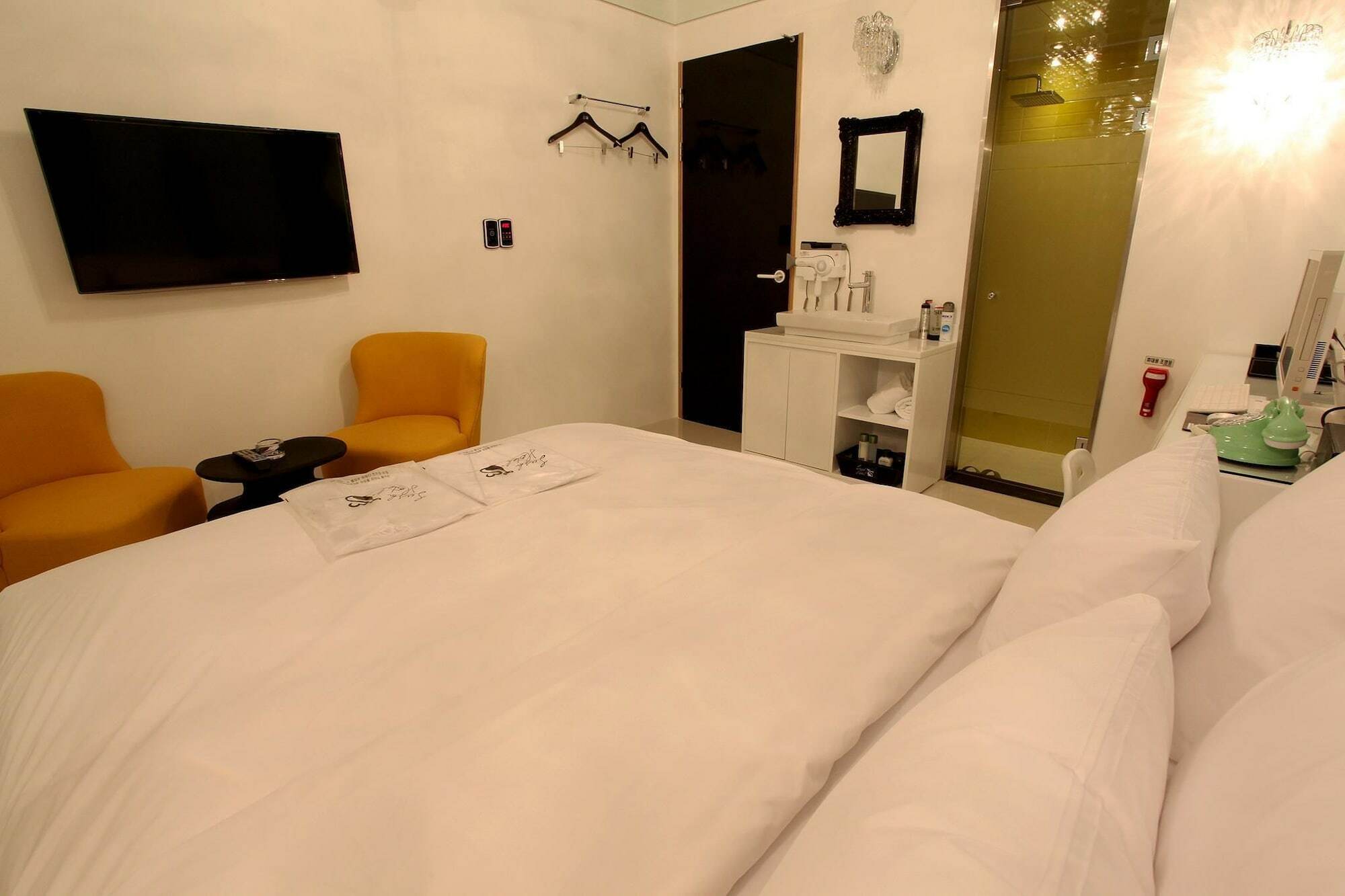 Lush Hotel سيول المظهر الخارجي الصورة